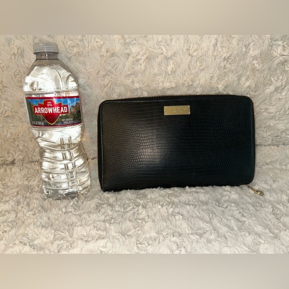 🎀🎀🎀Large Henri Bendel Black Embossed Leather Wallet - excellent condition - Picture 7 of 7